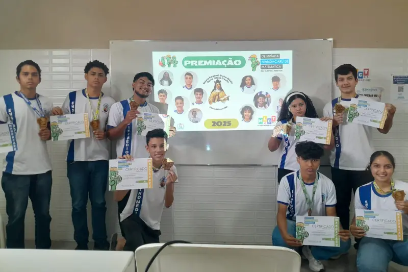 notícia: Estudantes estaduais de Marituba conquistam medalhas em olimpíada nacional de matemática