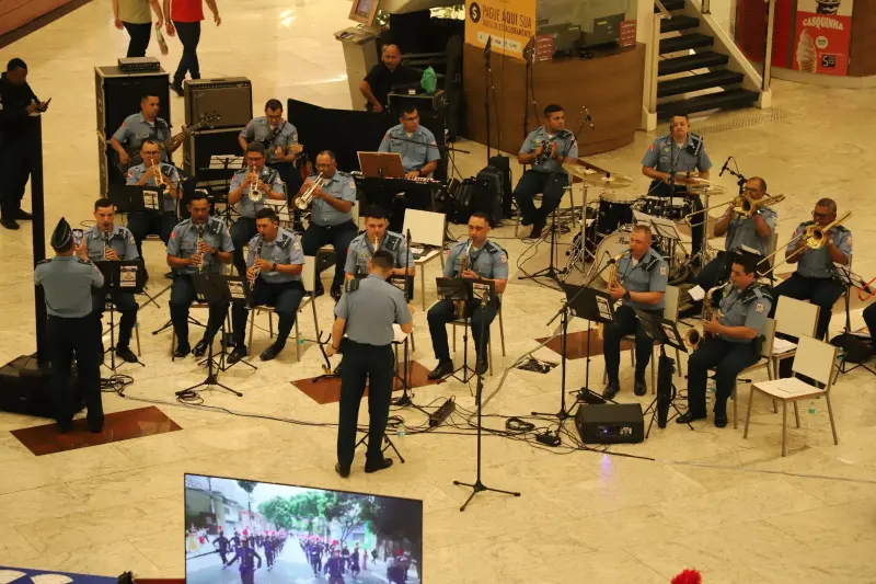 notícia: PM homenageia 207 anos da Corporação militar com exposição em shopping