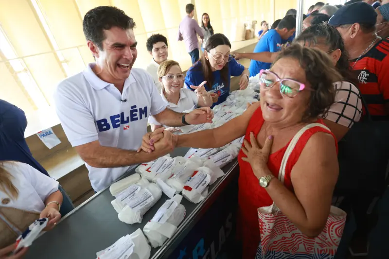 notícia: Estado entrega mais de 1.500 novos óculos de grau na Usina da Paz Jurunas/Condor, em Belém