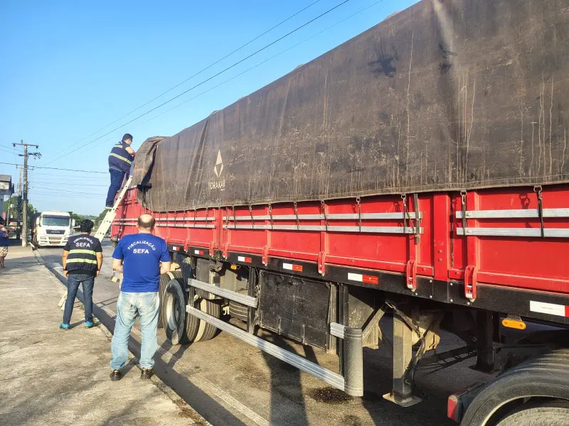 notícia: Secretaria da Fazenda (Sefa) apreende 27 toneladas de trigo em Cachoeira do Piriá
