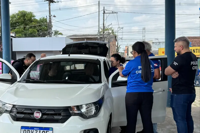 notícia: Polícias Científica e Civil realizam reprodução simulada em caso de suposto feminicídio