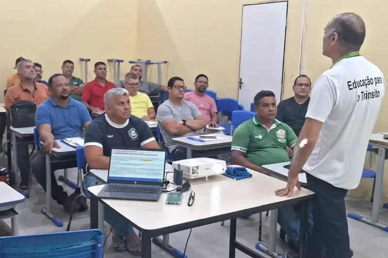 notícia: Detran capacita profissionais do trânsito de Bragança