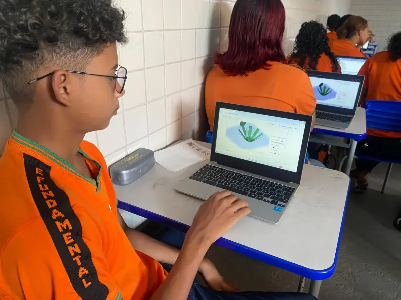 notícia: Escola do Marajó integra tecnologia ao processo de aprendizagem e pontecializa estudos   