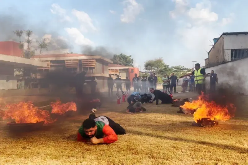 notícia: Funcionários do Hospital da Transamazônica recebem treinamento de combate a incêndio