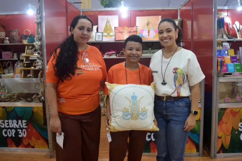 notícia: Internas da Seap expõem talentos na 13ª Feira de Artesanato do Círio