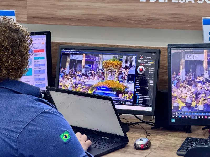 notícia: Equipes de segurança monitoram trajeto do Translado rodoviário da Virgem de Nazaré