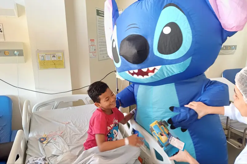 notícia: Semana das Crianças do HRBA tem presentes, personagens infantis e plantio de mudas