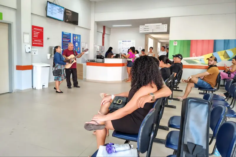 notícia: Hospital Santa Rosa, em Abaetetuba, promove projeto de musicoterapia para usuários