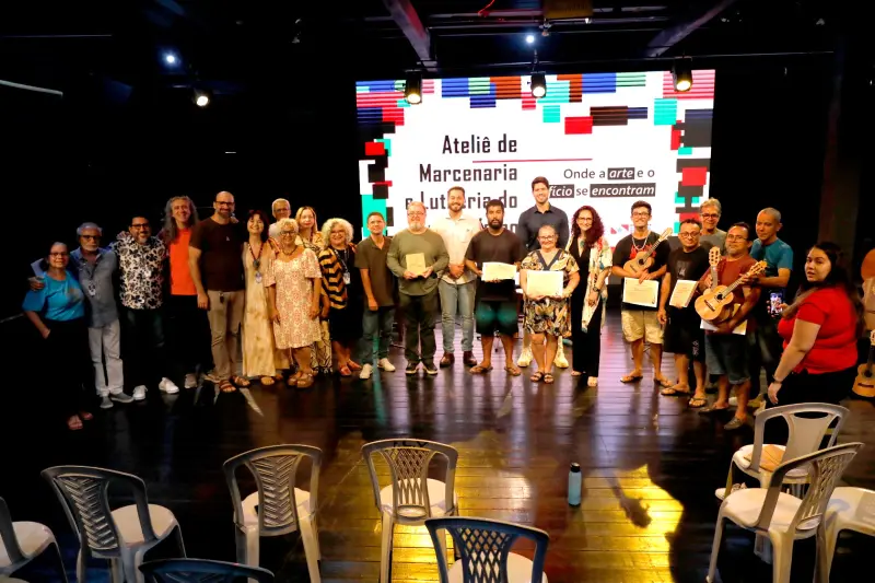 notícia: Fundação Cultural certifica dez profissionais em construção e reparo de instrumentos de corda