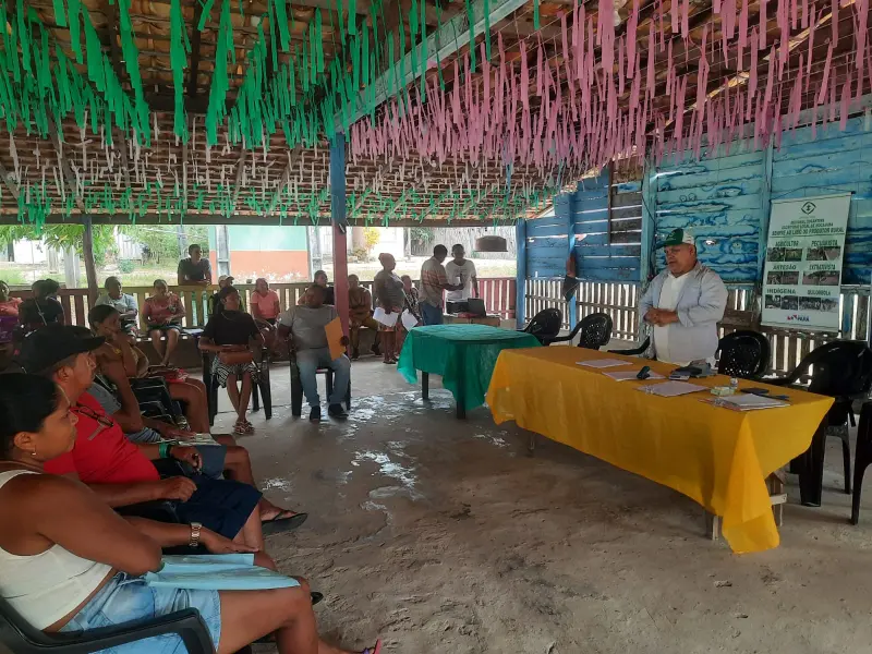 notícia: Emater entrega mais de cem cadastros da agricultura familiar para Povo Quilombola de Mocajuba