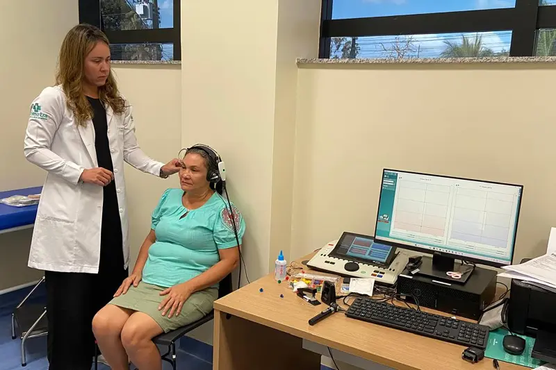 notícia: Hospital Regional dos Caetés realiza cerca de 5 mil atendimentos em fonoaudiologia em 2025