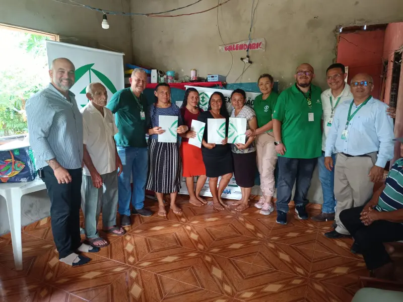 notícia: Emater entrega Cadastro Ambiental Rural a famílias agricultoras de Bujaru