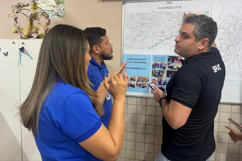 notícia: Gestão da Seduc conhece demandas da Diretoria Regional de Ensino de Ananindeua