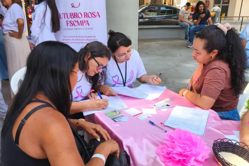 notícia: Ação na Santa Casa destaca desde a prevenção até o diagnóstico precoce do câncer de mama