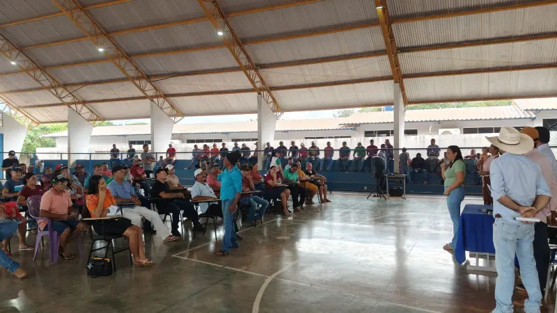 notícia: Emater reúne assentados de Piçarra para discutir acesso ao crédito rural 