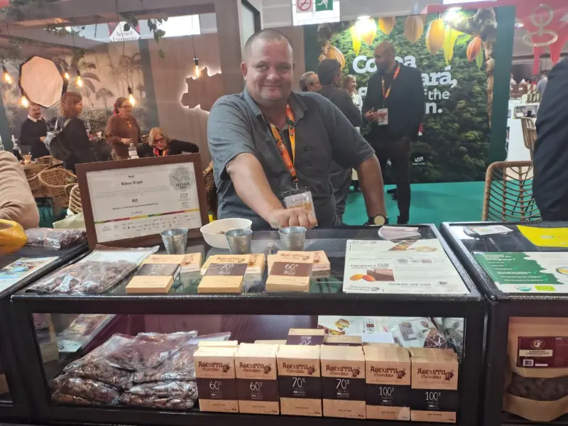 notícia: Produtores de diferentes Regiões de Integração do Pará estão representados no Salão do Chocolate de Paris