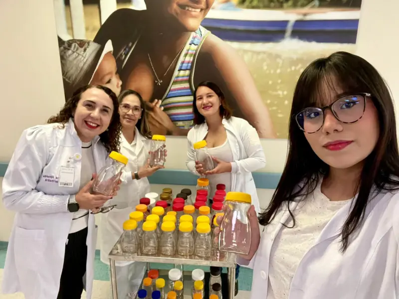 notícia: Banco de Leite da Santa Casa recebe mais de 300 frascos doados por estudantes do ensino fundamental e superior