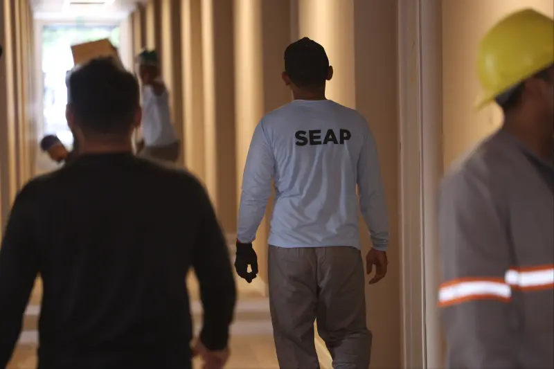 notícia: Custodiados do Pará assinam mobiliário da Vila COP