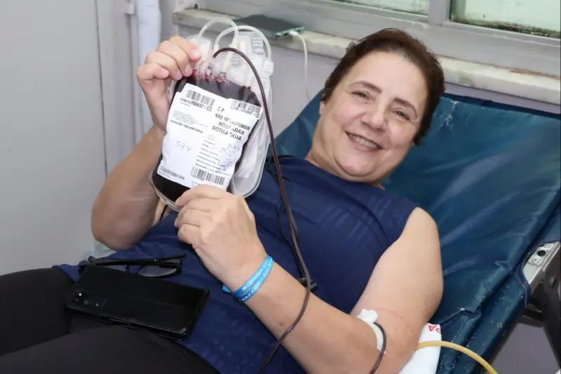 notícia: Hospital de Clínicas recruta mais de 300 doadores em ação que teve parceria do Hemopa