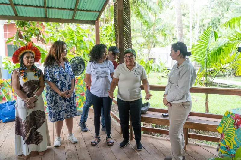 notícia: Iniciativa de bioeconomia na Ilha do Combu recebe visita de ministra alemã