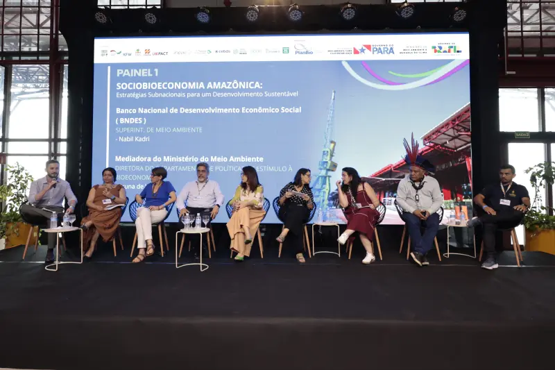 notícia: Fórum sobre bioeconomia firma Pará como referência em desenvolvimento sustentável na Amazônia