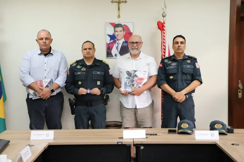 notícia: Polícia Militar recebe representantes da Polícia Federal Australiana em reunião de cooperação internacional