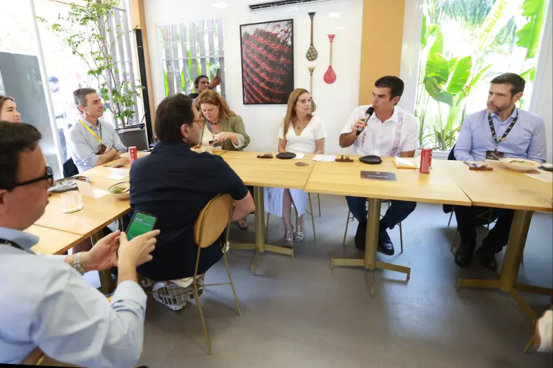 notícia: Helder Barbalho destaca protagonismo da Amazônia em encontro com empresários, promovido pelo Brazil Journal